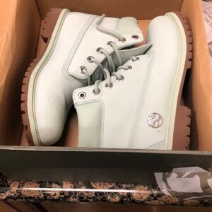 Timberland Men's Light Green Boots